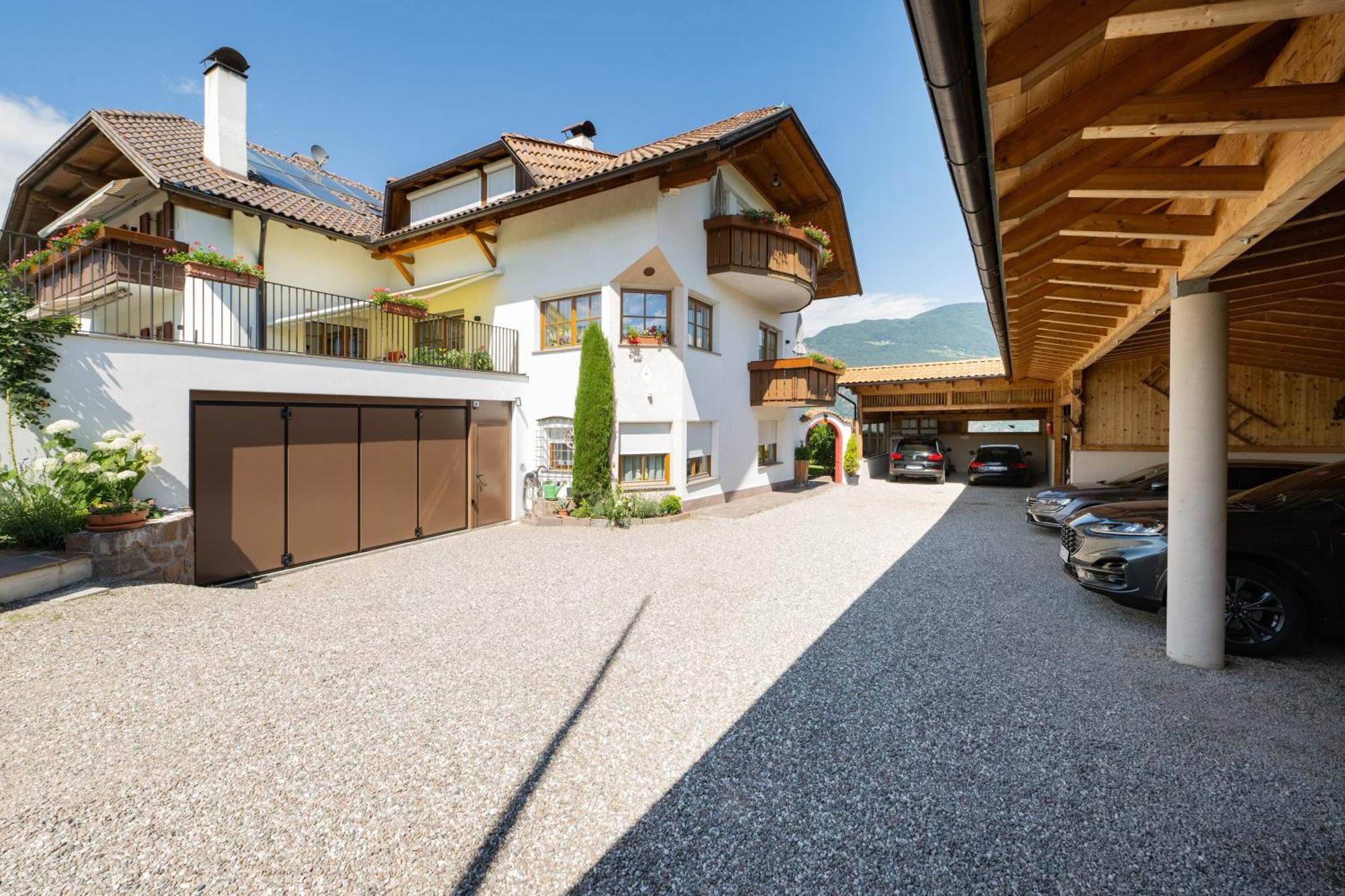 أبيانو سولاّ ستراذا Ferienwohnungen Lanserhof المظهر الخارجي الصورة