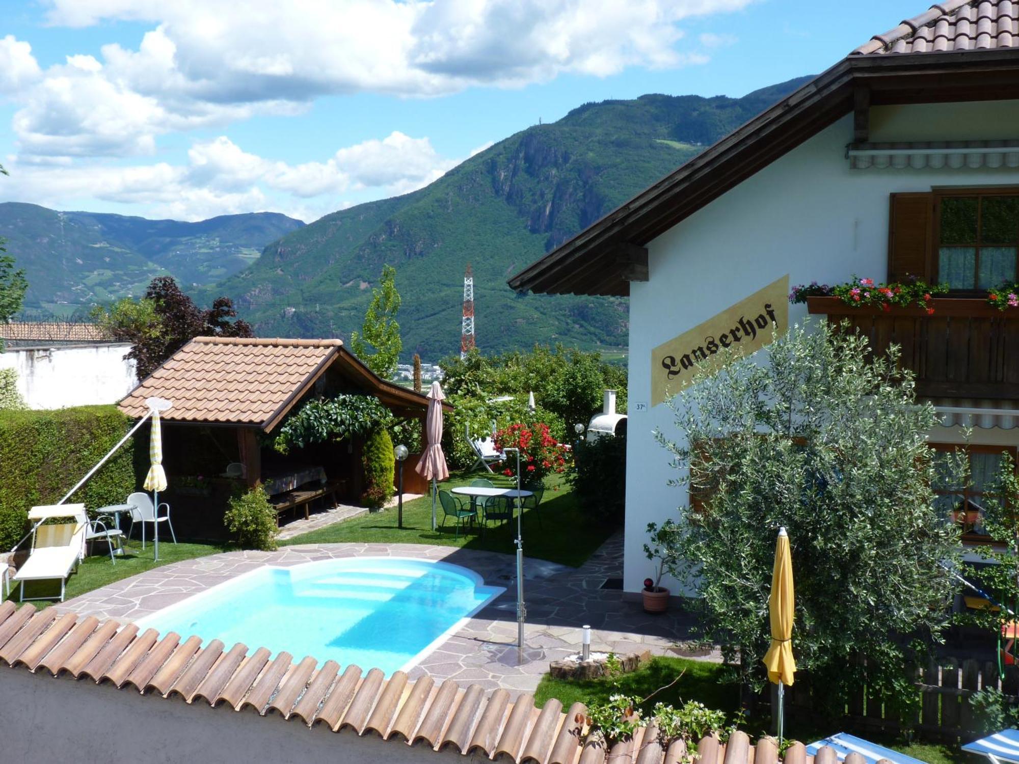 أبيانو سولاّ ستراذا Ferienwohnungen Lanserhof المظهر الخارجي الصورة